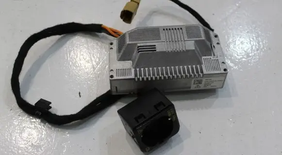 Volkswagen Touareg III LED ballast control module 
