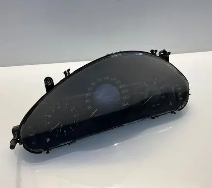 Mercedes-Benz E W211 Speedometer (instrument cluster) A2115405547 110080292 2115405547