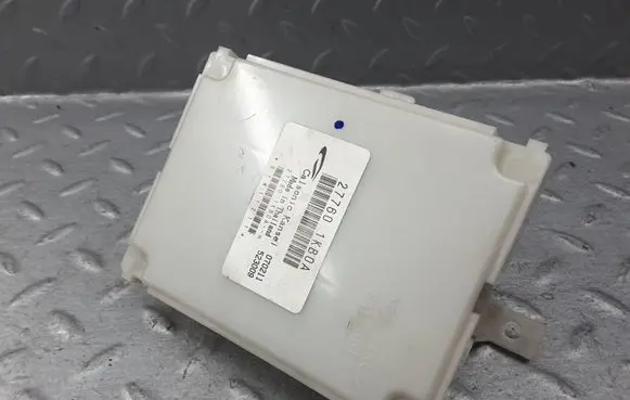 Nissan Juke I F15 Air conditioner control unit module 277601KB0A
