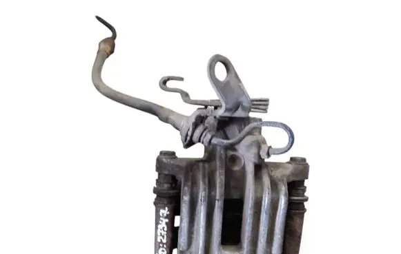 Volkswagen Golf VI Rear brake caliper