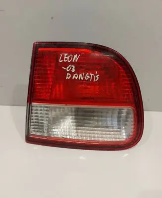 Seat Leon (1M) Tailgate rear/tail lights 1M6945092B