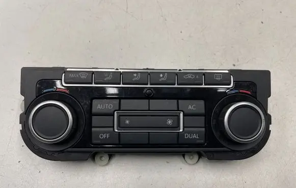 Volkswagen Golf VI Climate control unit 5K0907044DT 5HB00974680