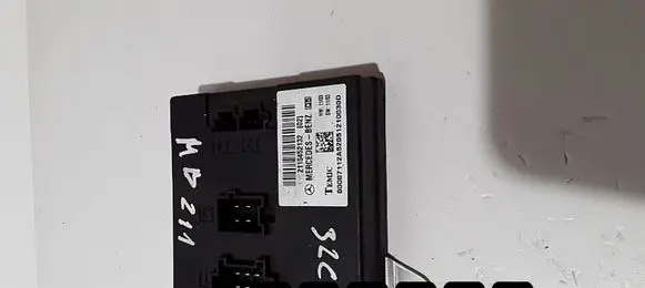 Mercedes-Benz E W211 Engine control unit/module 2115452132