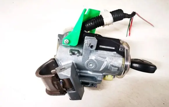 Toyota RAV 4 (XA30) Ignition lock 45020426 45020-42-6