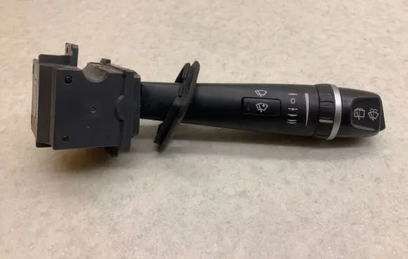Volvo XC70 Wiper control stalk 30798530 07W10D