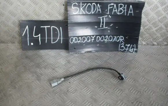 Skoda Fabia Mk2 (5J) Crankshaft speed sensor CZUJNIKPOOENIAWAU