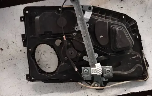 Ford Fusion Front door window regulator with motor