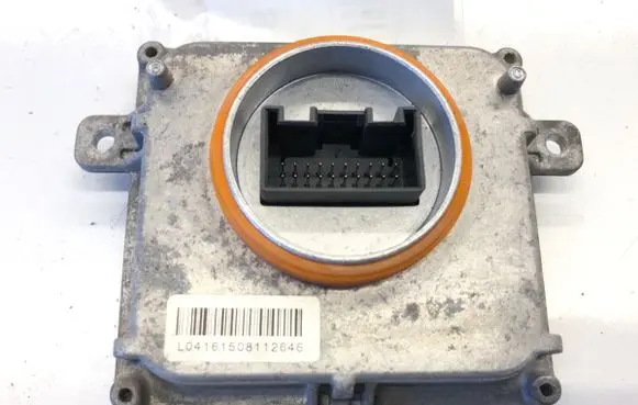 Volkswagen Touareg II Voltage converter/converter module 4G0907397R