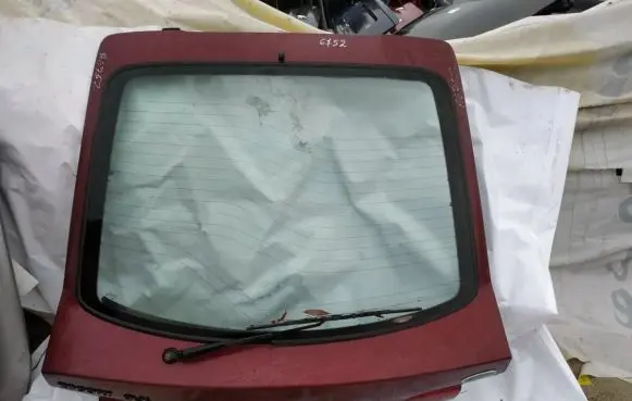 Ford Escort Tailgate/trunk/boot lid vysnia