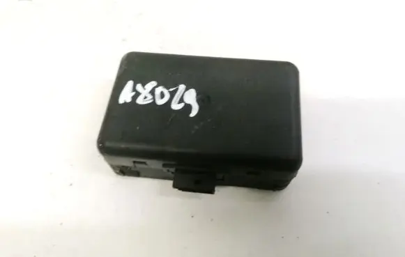 Mercedes-Benz C W203 Rain sensor 2108205710 00600000