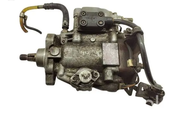 Audi A4 S4 B5 8D Fuel injection high pressure pump 0460404985