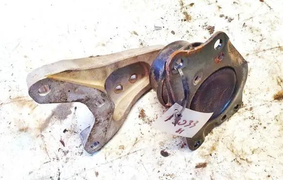 Volkswagen Polo Engine mount bracket 6q0199185d