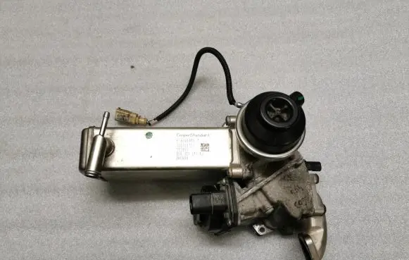 Audi A6 S6 C7 4G EGR valve cooler 059131511AJ