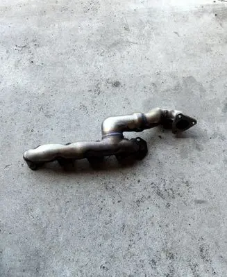 Audi Q7 4L Exhaust manifold 057253033BG