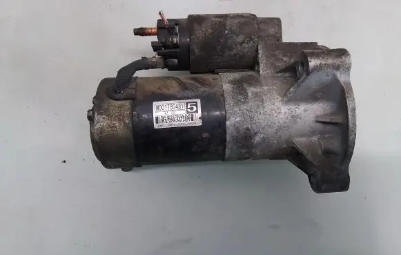 Peugeot 406 Starter motor M001T80481