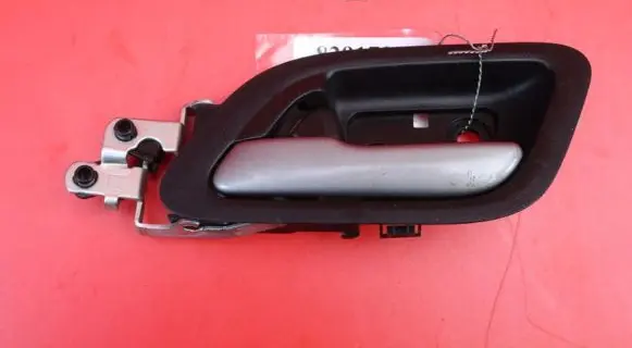 Honda FR-V Front door interior handle