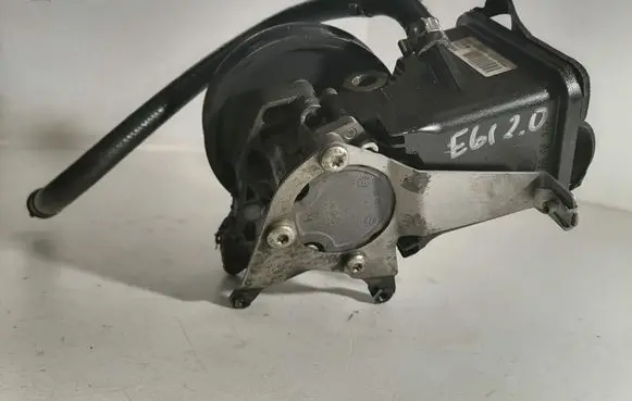 BMW 5 E60 E61 Power steering pump 7693974 7787106
