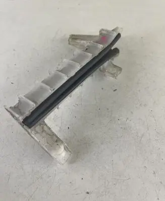 Jeep Grand Cherokee Rear door windshield rail 