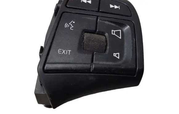 Volvo S80 Steering wheel buttons/switches 31334463