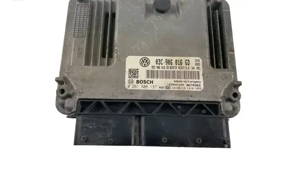 Skoda Rapid (NH) Engine control unit/module ECU 03C906016GD 0261S08137
