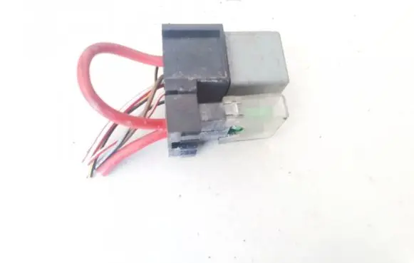 Volkswagen PASSAT B4 Other relay 191927841