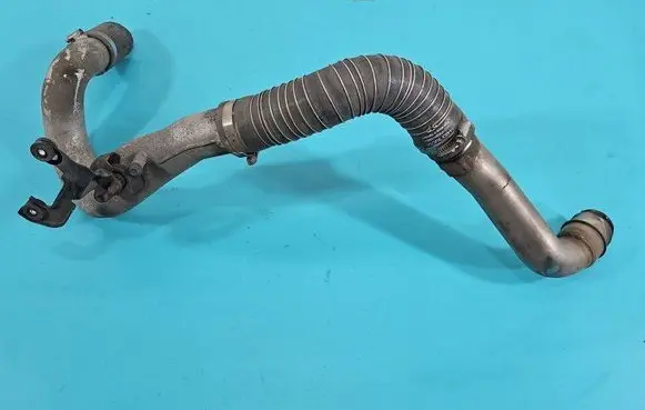 Intercooler hose/pipe