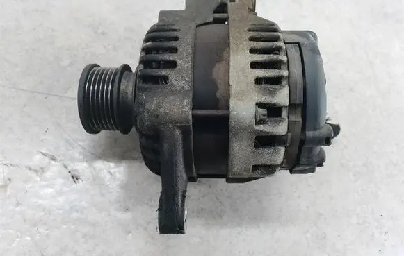 Opel Insignia A Generator/alternator 13502583