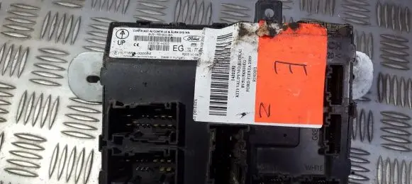 Ford Fiesta Comfort/convenience module 8V51K600EG 030078144302
