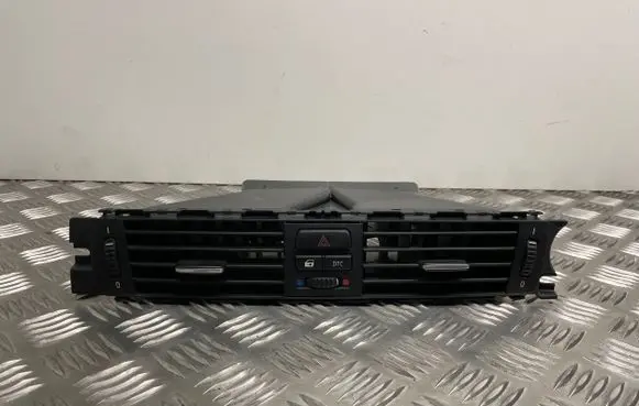 BMW 3 E90 E91 Dash center air vent grill 9123302