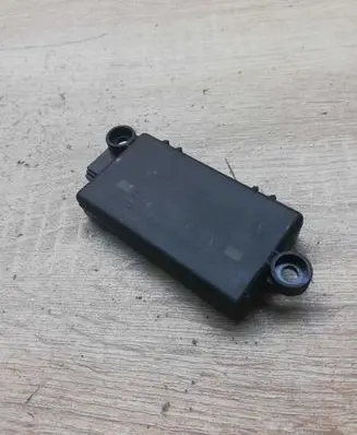 BMW 6 E63 E64 Aerial antenna amplifier 6949226 812061035