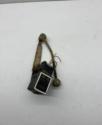 Mercedes-Benz A W169 Air suspension front height level sensor A0105427717 311007