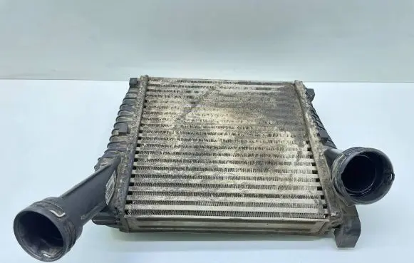 Audi Q7 4L Intercooler radiator 7L6145804 E3705003