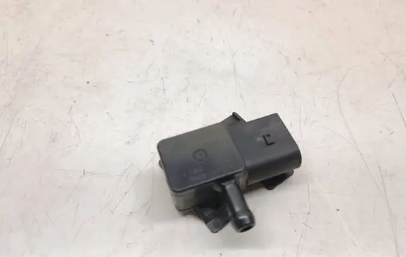 BMW 3 E90 E91 Exhaust gas pressure sensor 7805152
