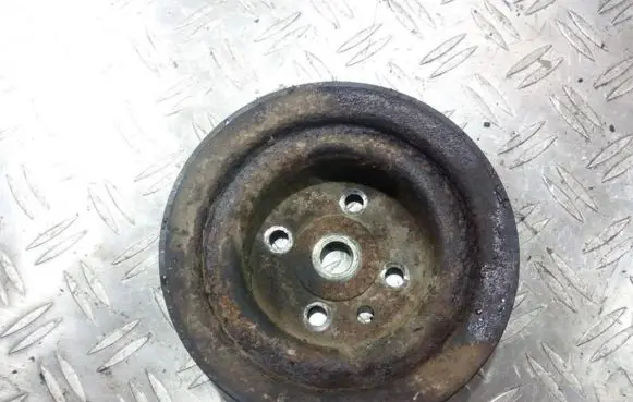 Hyundai Lantra I Water pump pulley 