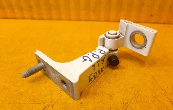 Audi A4 S4 B9 Front door upper hinge 8W5831404A
