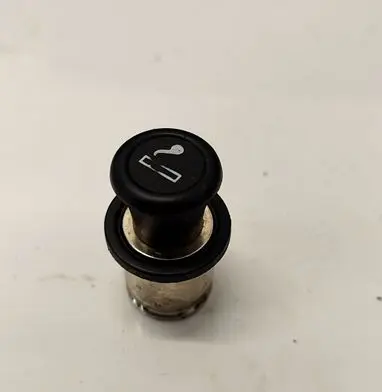 Toyota Avensis T250 Cigarette lighter 