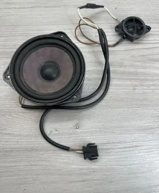 Audi A6 S6 C4 4A Front door speaker 4910410113