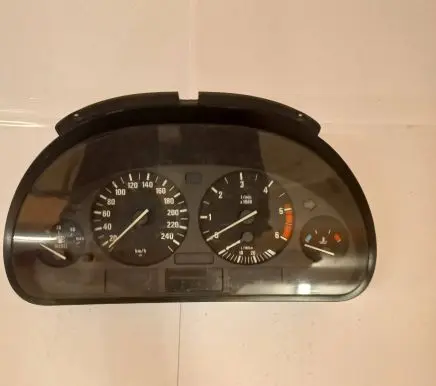 BMW 5 E39 Speedometer (instrument cluster) 62118375675 110008735