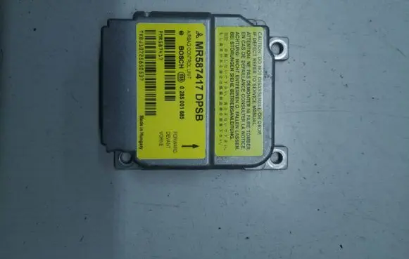 Mitsubishi Colt Airbag control unit/module MR587417 0285001685 PMR587417