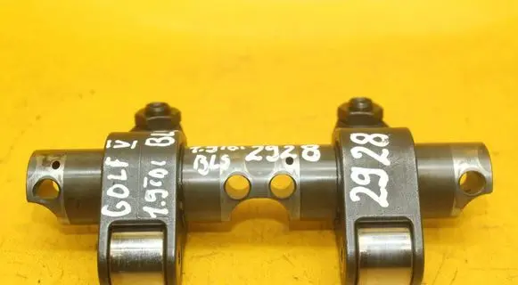 Volkswagen Golf V Camshaft 038443H