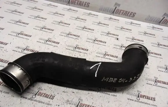 Mercedes-Benz E W211 Intercooler hose/pipe A2115282782