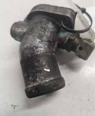 Volvo S70 V70 V70 XC Engine coolant pipe/hose 034121133