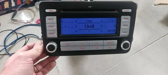 Volkswagen Touran I Radio/CD/DVD/GPS head unit 1K0035186AD 9184918151 RCD300