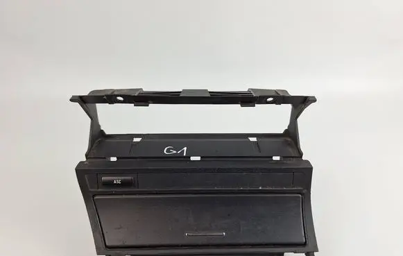 BMW 3 E46 Car ashtray 8205377 8202178