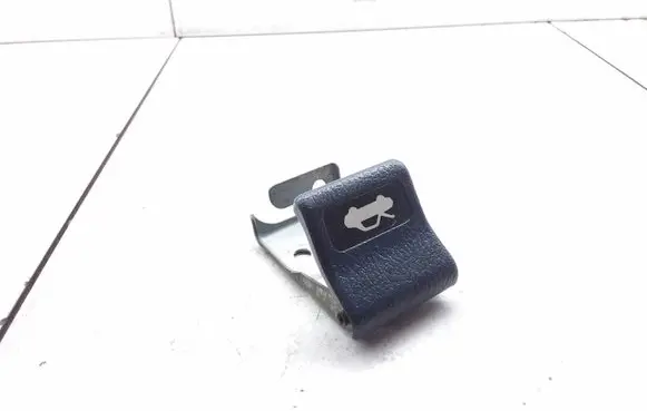 Subaru Legacy Engine bonnet (hood) release handle