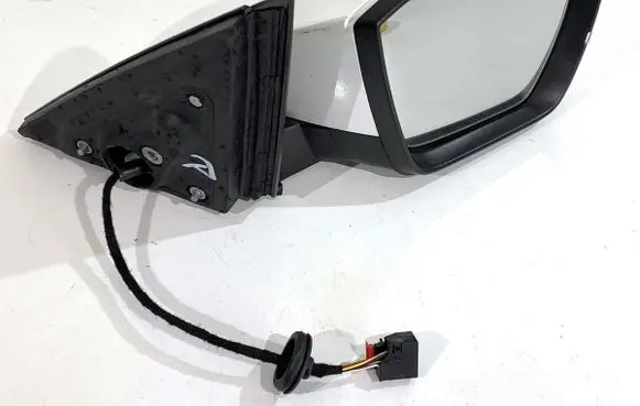 Skoda Scala Front door electric wing mirror 