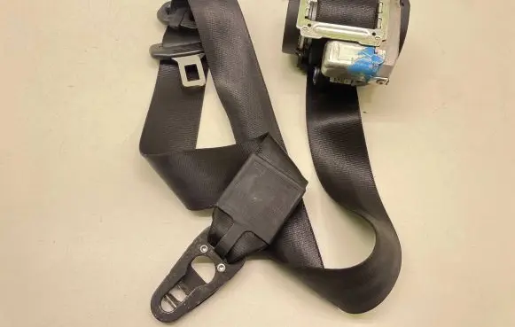 Audi A6 S6 C6 4F Front seatbelt 4F0857705A 604907300C 116062006