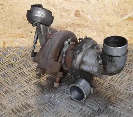 Toyota Avensis T250 Turbo 172010R020 0505180101