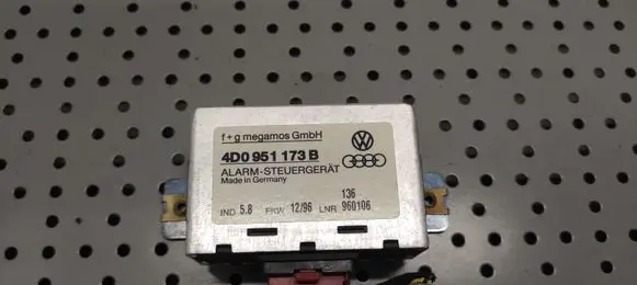 Audi A4 S4 B5 8D Alarm control unit/module 4DO951173B 960106