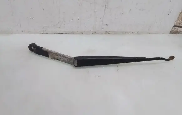 Nissan X-Trail T30 Windshield/front glass wiper blade 